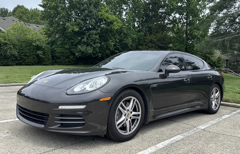 Porsche Panamera vehicle